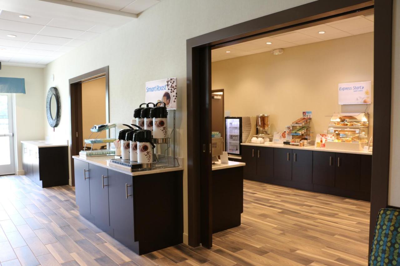 Holiday Inn Express & Suites - Hendersonville Se - Flat Rock By Ihg Екстериор снимка